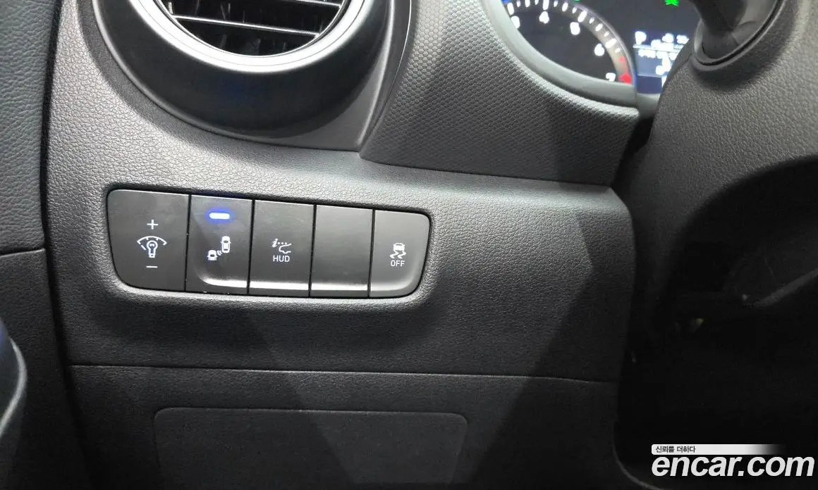 Hyundai Kona 2017 1.6 автомат (гидро), фото 23