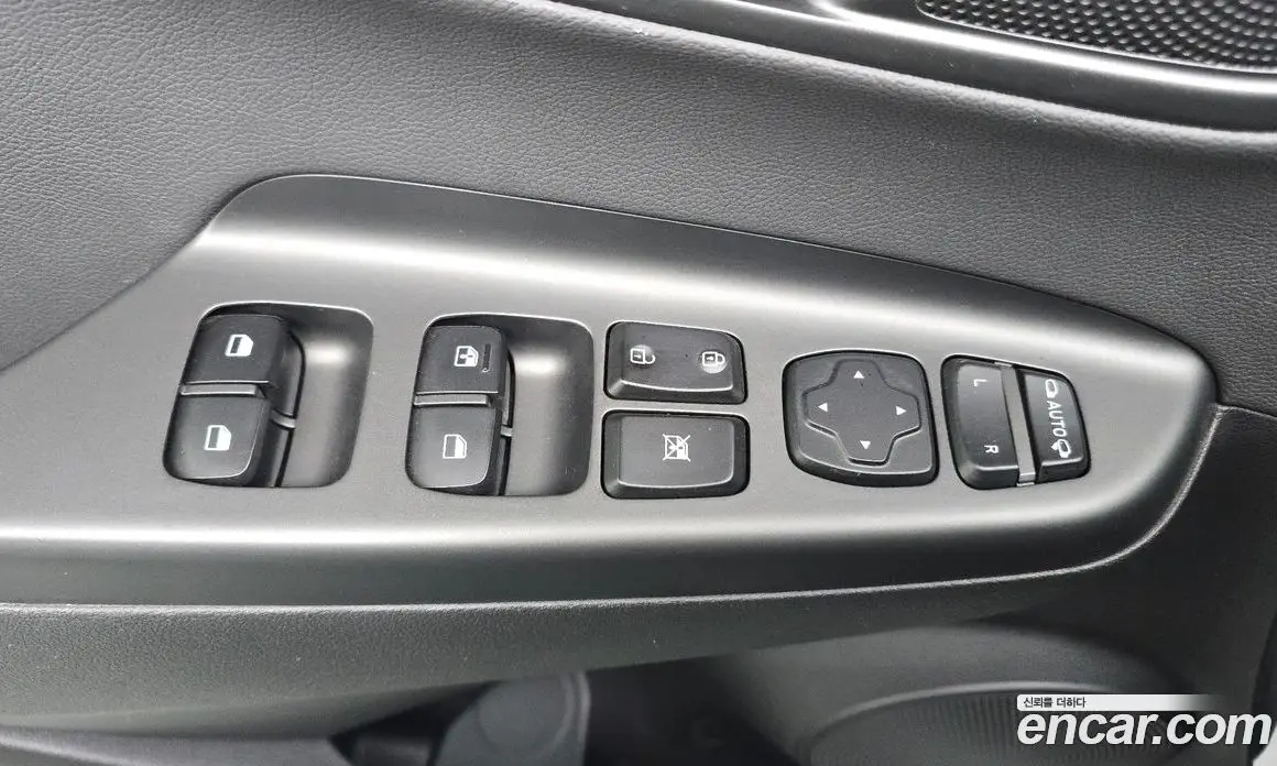 Hyundai Kona 2017 1.6 автомат (гидро), фото 28
