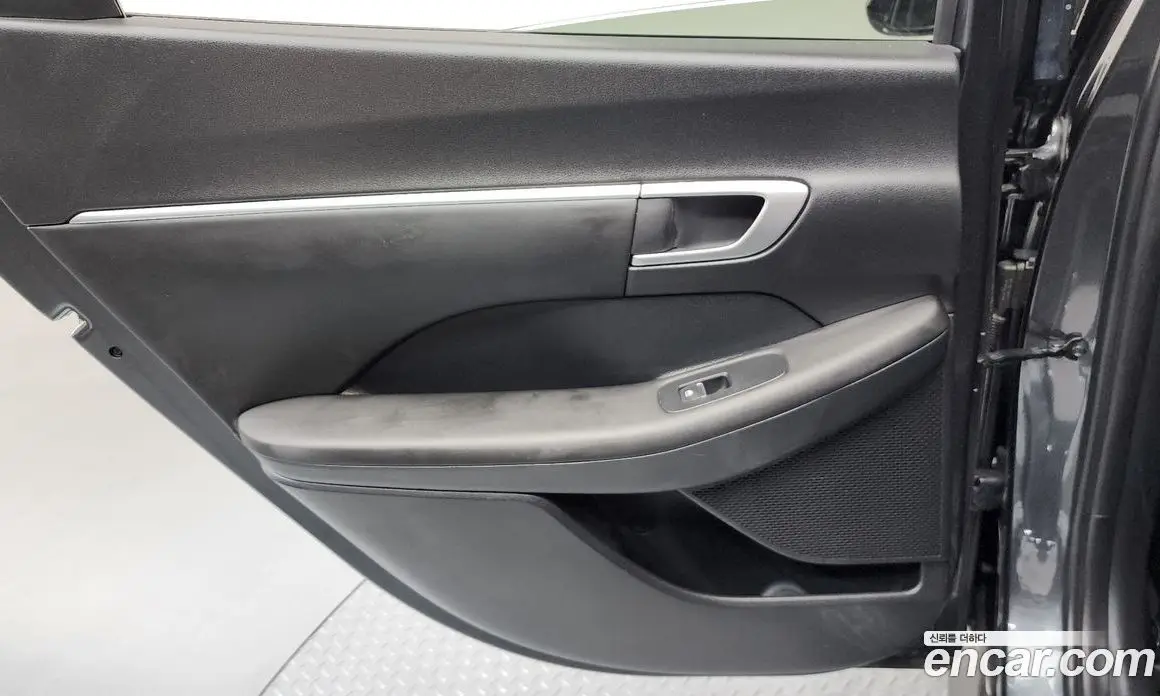 Hyundai Sonata 2023 2.0 автомат (гидро), фото 15