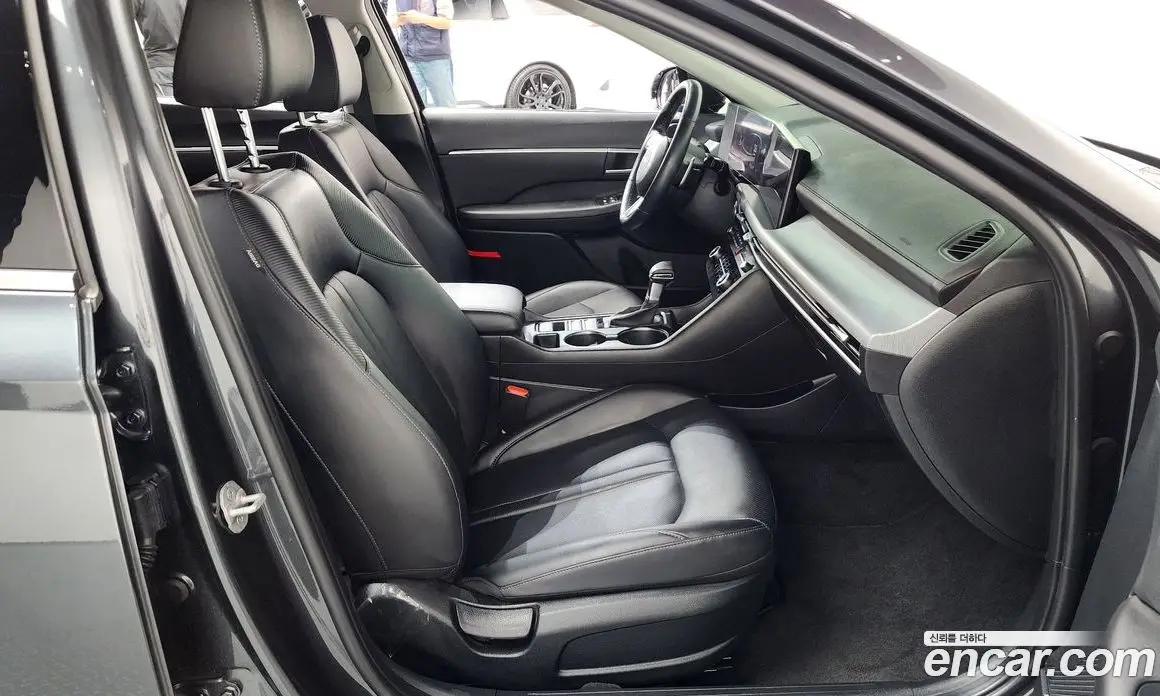 Hyundai Sonata 2023 2.0 автомат (гидро), фото 16