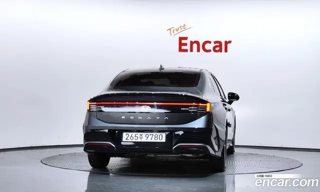 Hyundai Sonata 2023 2.0 автомат (гидро), миниатюра 4