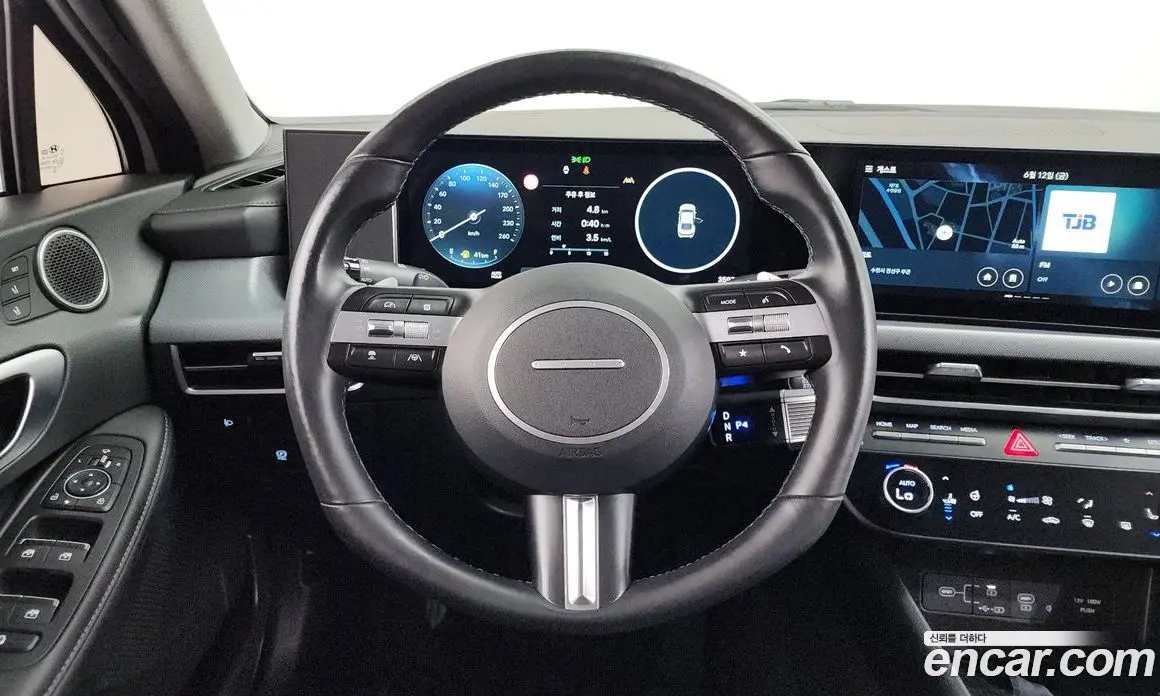 Hyundai Sonata 2023 2.0 автомат (гидро), фото 13