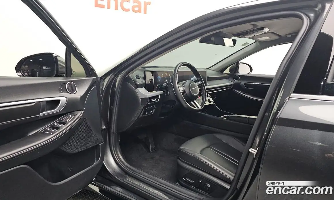 Hyundai Sonata 2024 2.0 автомат (гидро), фото 13