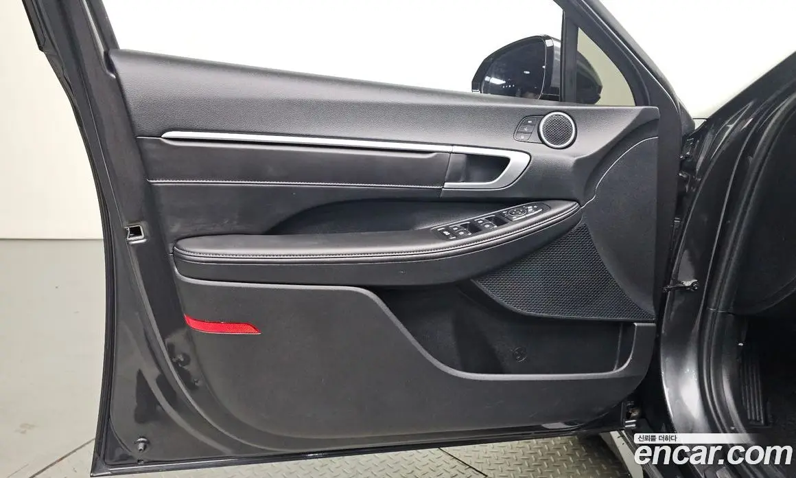 Hyundai Sonata 2024 2.0 автомат (гидро), фото 14