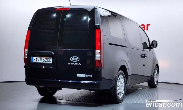 Hyundai Staria 2024 3.5 автомат (гидро), миниатюра 2