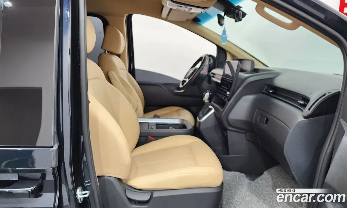 Hyundai Staria 2024 3.5 автомат (гидро), фото 16