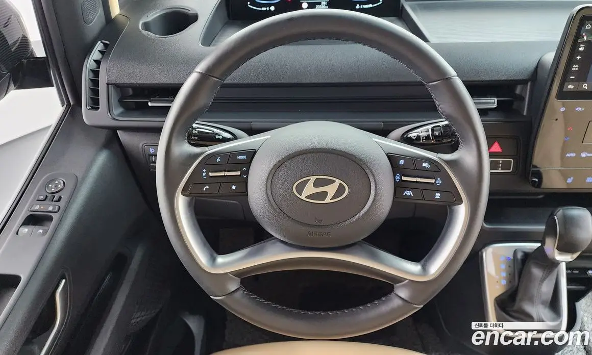 Hyundai Staria 2024 3.5 автомат (гидро), фото 19