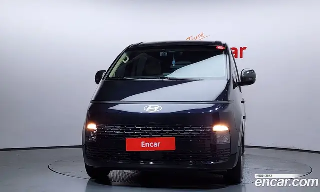Hyundai Staria 2024 3.5 автомат (гидро), миниатюра 3