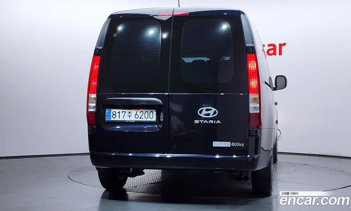 Hyundai Staria 2024 3.5 автомат (гидро), фото 4