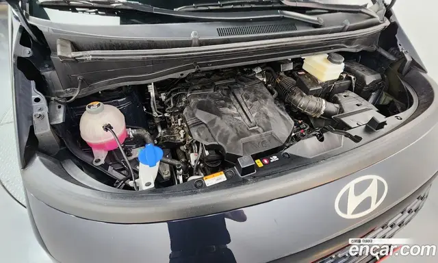 Hyundai Staria 2024 3.5 автомат (гидро), миниатюра 6