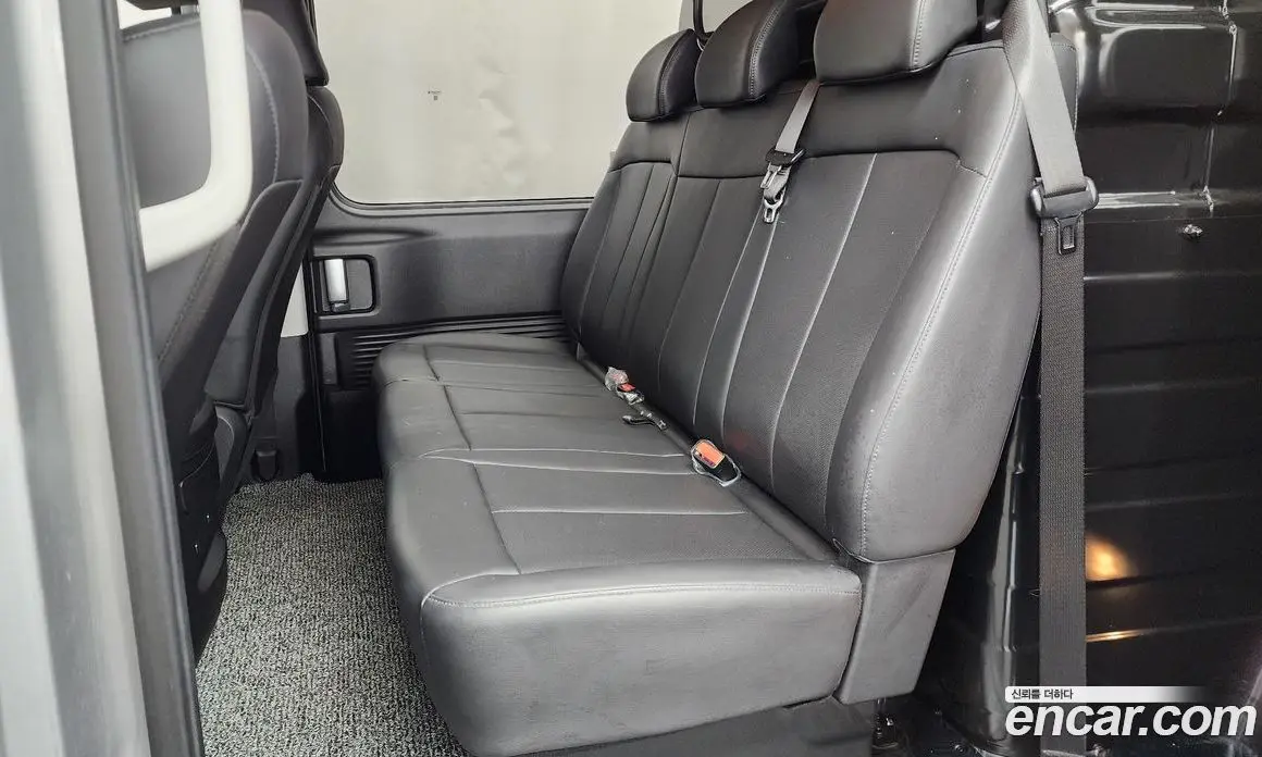 Hyundai Staria 2025 1.6 автомат (гидро), фото 16