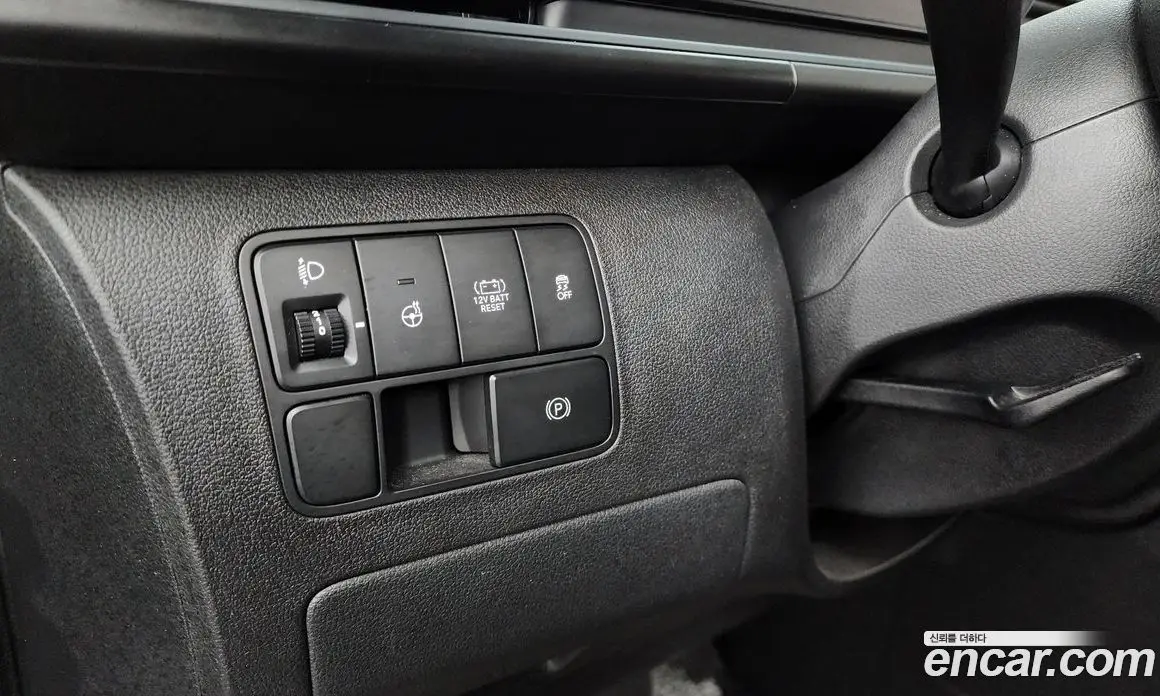 Hyundai Staria 2025 1.6 автомат (гидро), фото 22