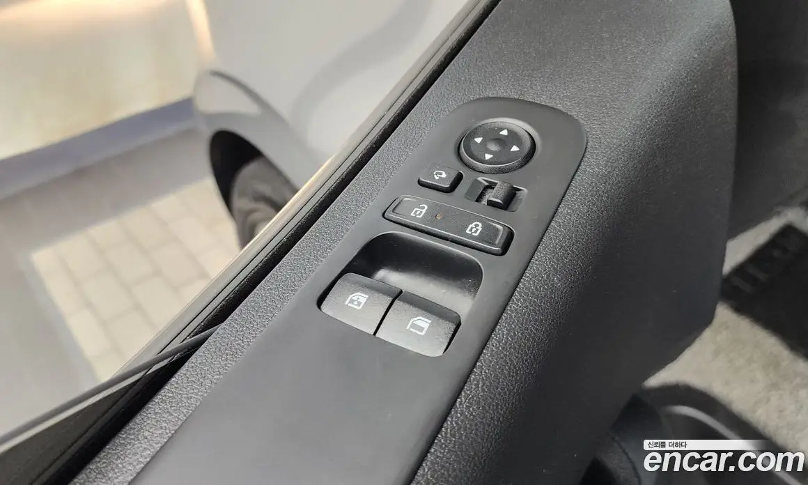 Hyundai Staria 2025 1.6 автомат (гидро), фото 28