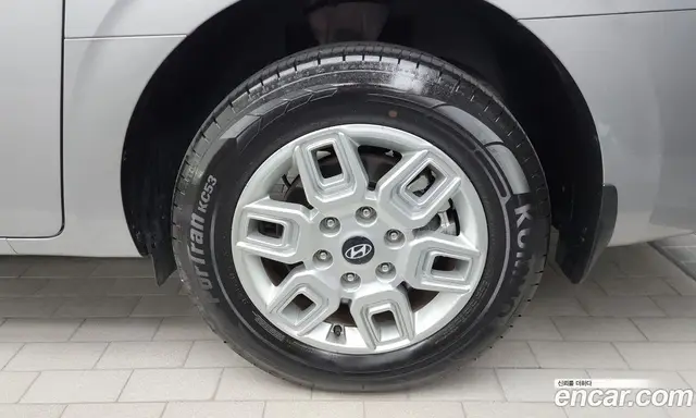 Hyundai Staria 2025 1.6 автомат (гидро), миниатюра 7