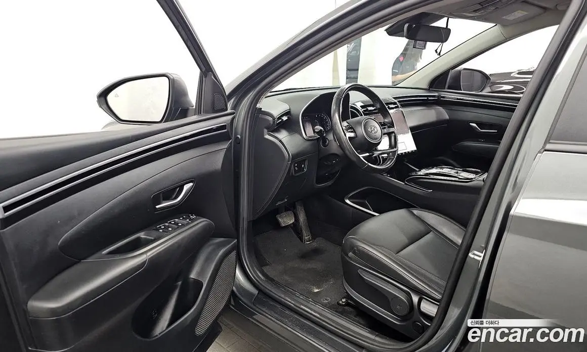 Hyundai Tucson 2022 1.6 автомат (гидро), фото 13