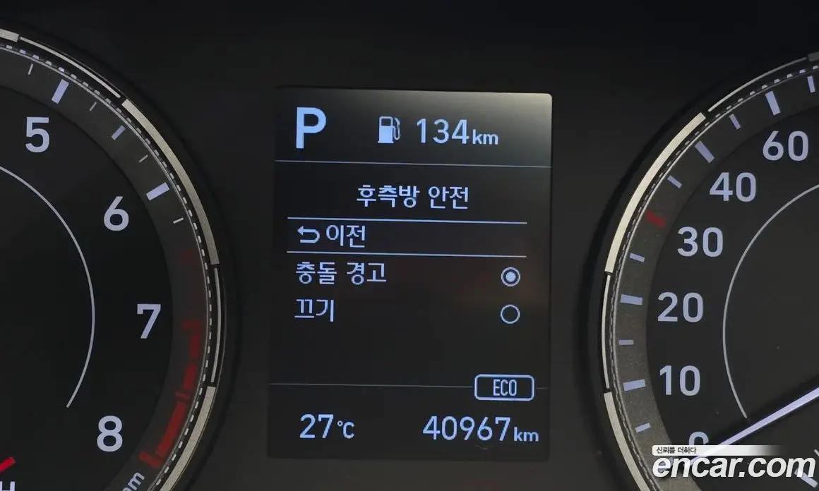 Hyundai Venue 2020 1.6 автомат (гидро), фото 25