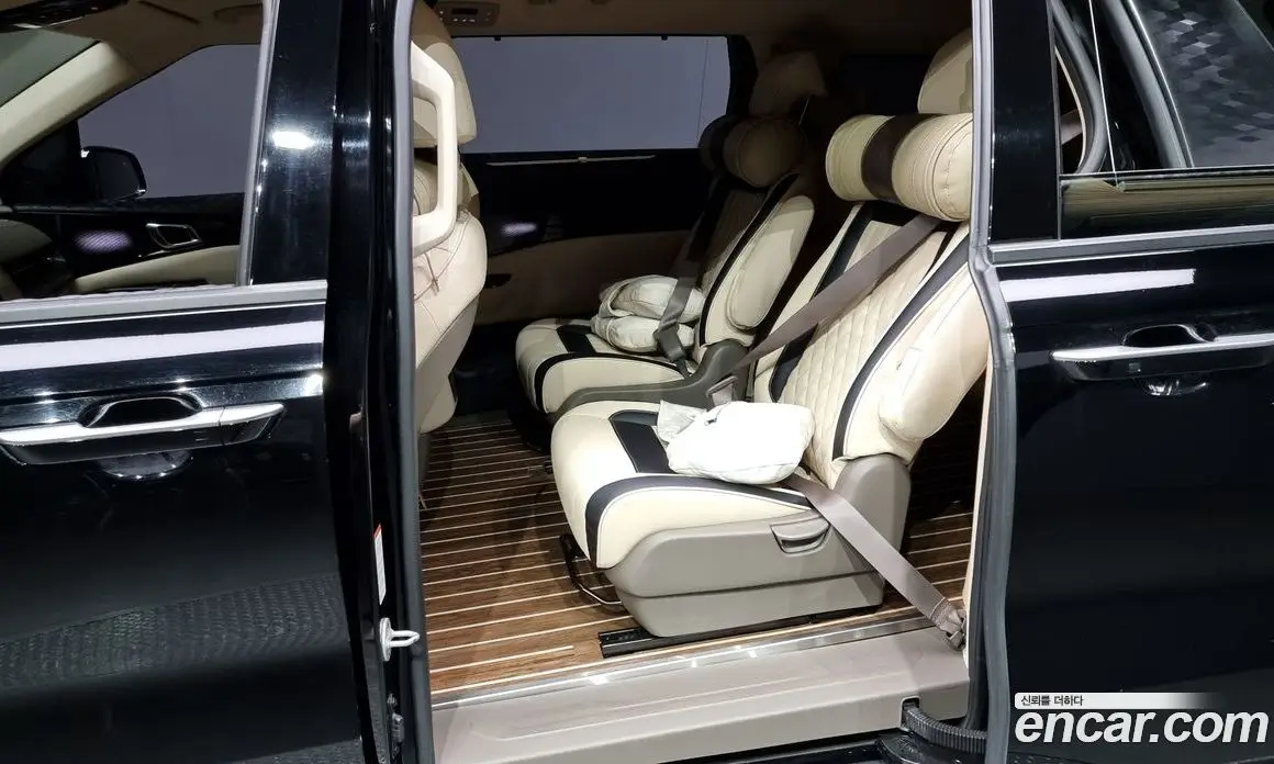 Kia Carnival 2021 3.5 автомат (гидро), фото 12