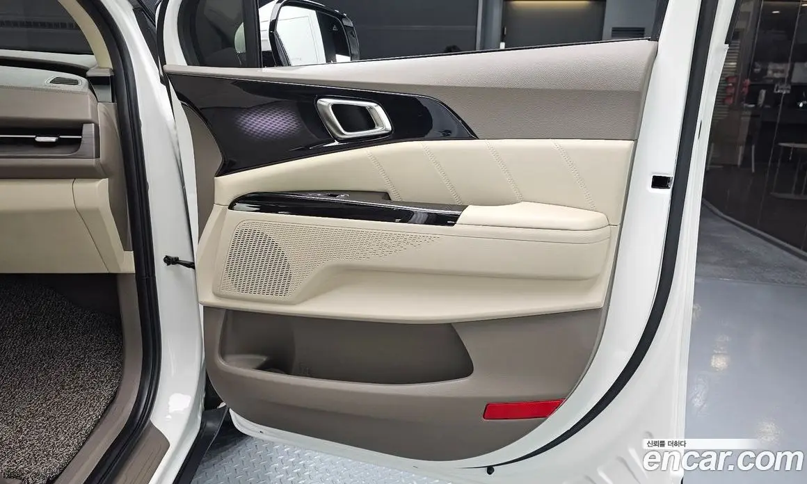 Kia Carnival 2021 2.2 автомат (гидро), фото 15