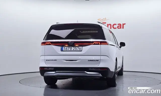 Kia Carnival 2021 2.2 автомат (гидро), миниатюра 4