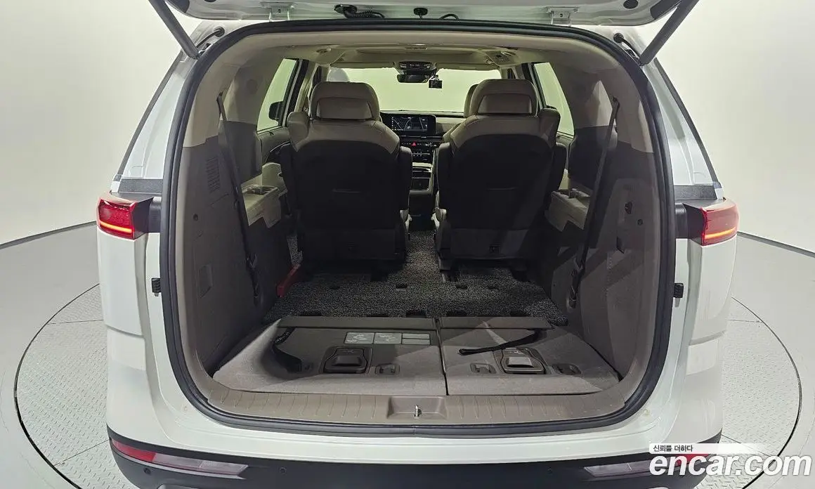 Kia Carnival 2021 2.2 автомат (гидро), фото 34