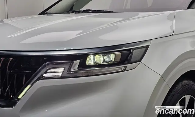 Kia Carnival 2021 2.2 автомат (гидро), миниатюра 8