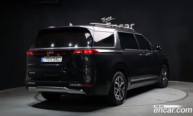 Kia Carnival 2022 2.2 автомат (гидро), миниатюра 2