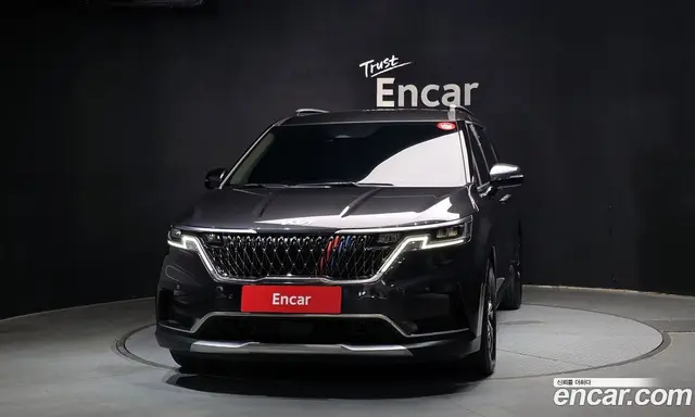 Kia Carnival 2022 2.2 автомат (гидро), миниатюра 3