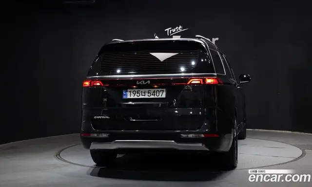 Kia Carnival 2022 2.2 автомат (гидро), миниатюра 4