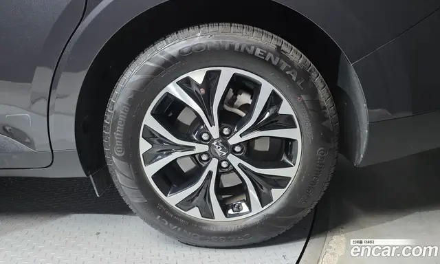 Kia Carnival 2022 2.2 автомат (гидро), миниатюра 7