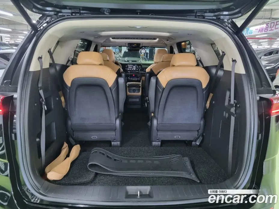 Kia Carnival 2023 2.2 автомат (гидро), фото 13