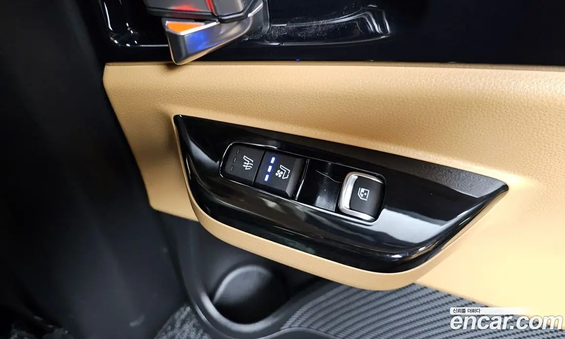 Kia Carnival 2023 3.5 автомат (гидро), фото 31