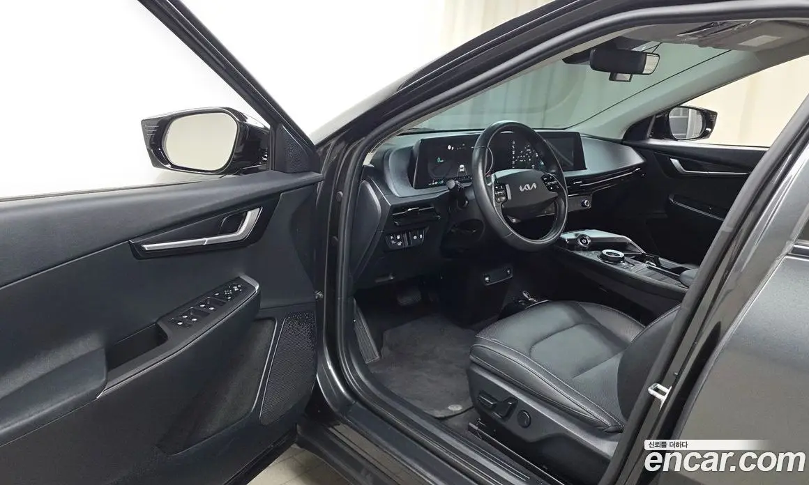 Kia EV6 2022 0.1 автомат (гидро), фото 13