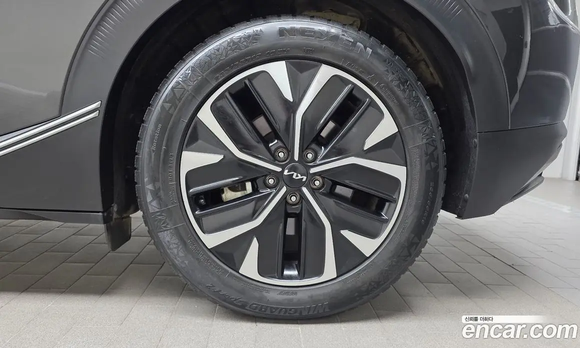 Kia EV6 2022 0.1 автомат (гидро), фото 7