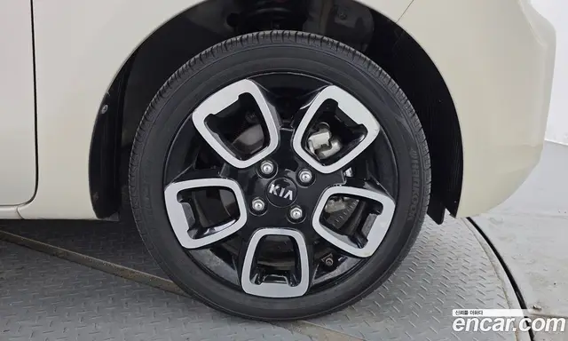 Kia Ray 2018 1.0 автомат (гидро), миниатюра 5