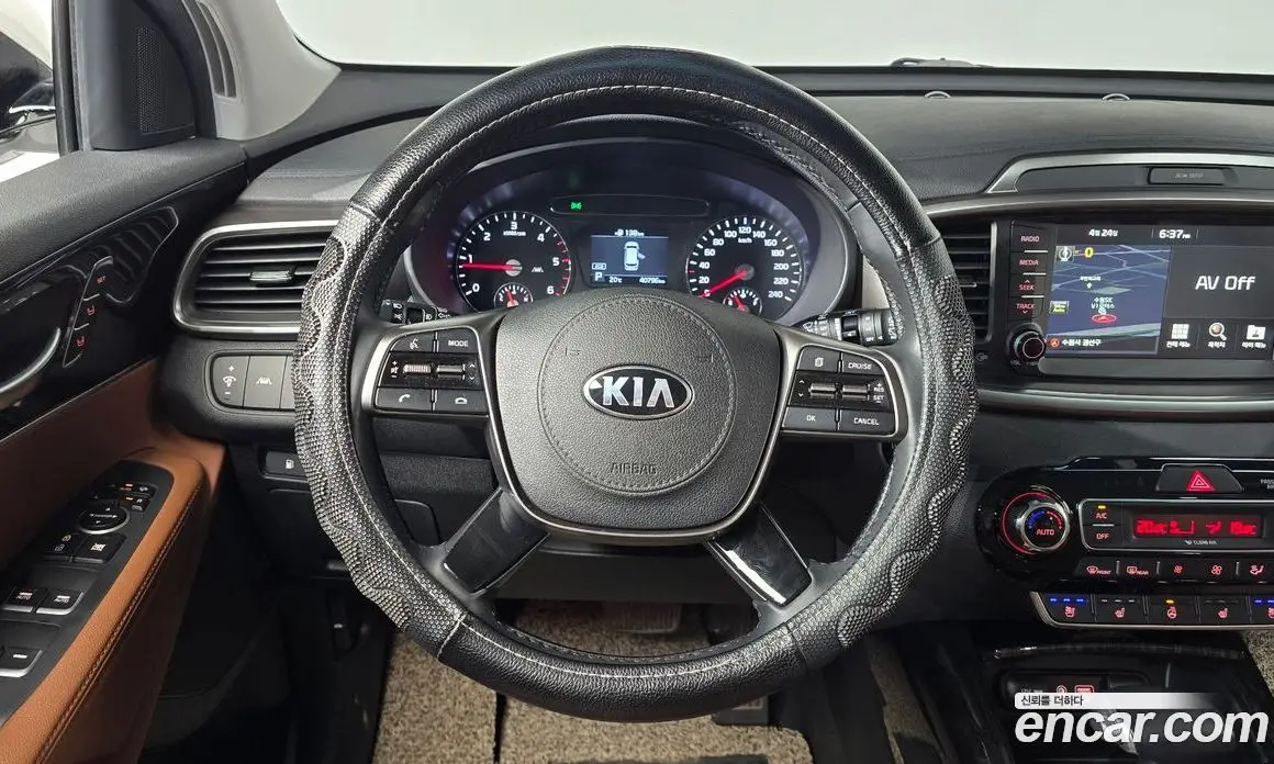 Kia Sorento 2019 2.0 автомат (гидро), фото 12