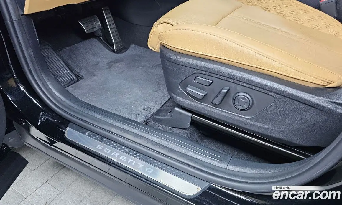 Kia Sorento 2023 2.5 автомат (гидро), фото 34