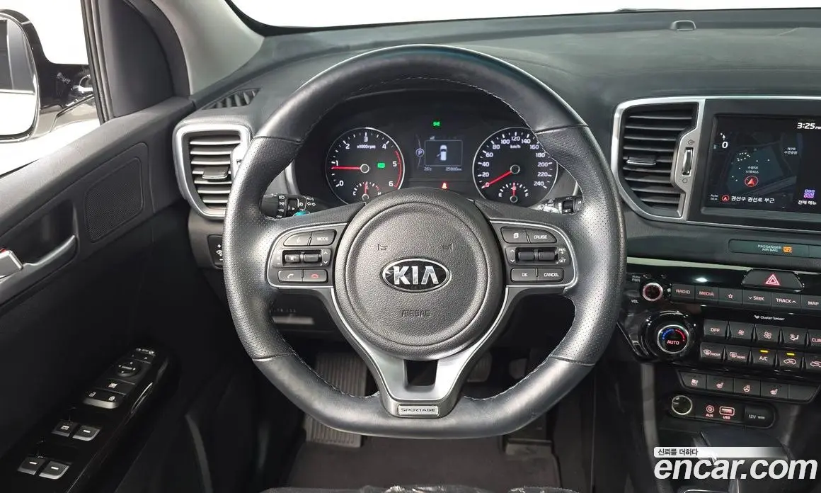 Kia Sportage 2018 2.0 автомат (гидро), фото 19