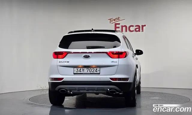 Kia Sportage 2018 2.0 автомат (гидро), миниатюра 4