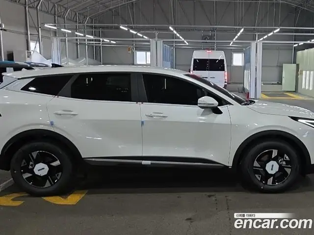 Kia Sportage 2026 1.6 автомат (гидро), миниатюра 11