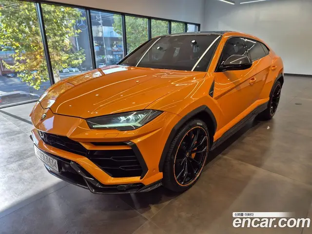 Lamborghini Urus 2022 4.0 автомат (гидро), миниатюра 1 Lamborghini Urus 2022 4.0 автомат (гидро), миниатюра 1