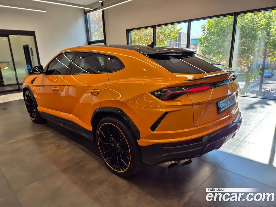 Lamborghini Urus 2022 4.0 автомат (гидро), фото 5 Lamborghini Urus 2022 4.0 автомат (гидро), фото 5