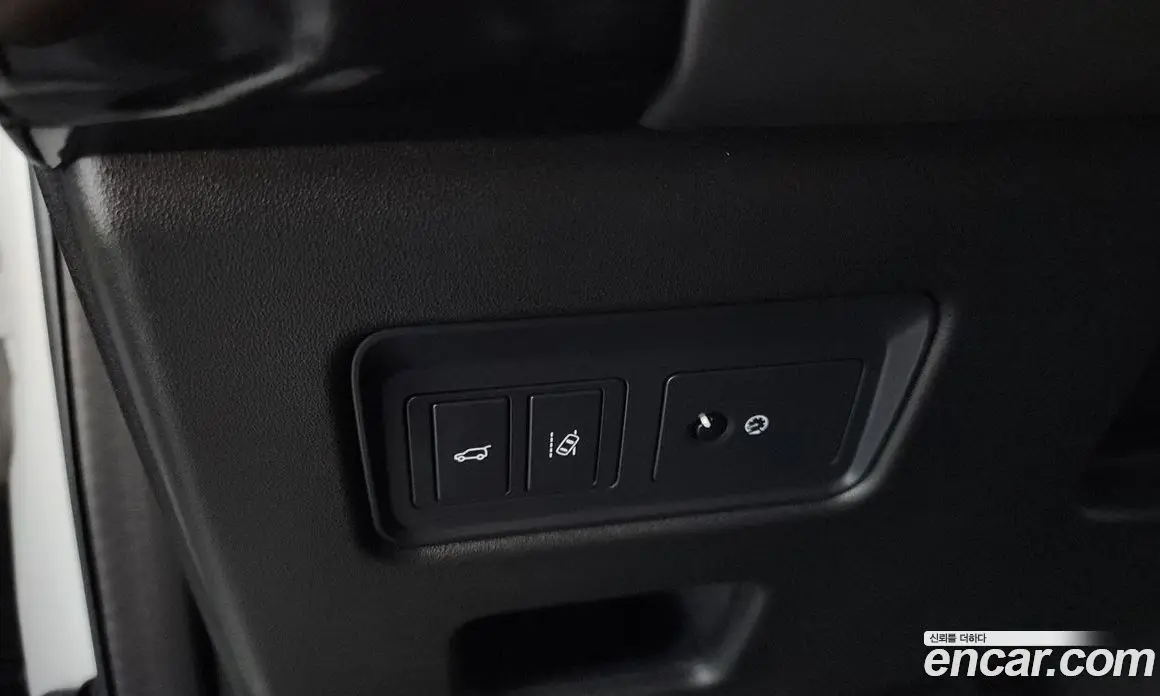 Land Rover Discovery 2018 3.0 автомат (гидро), фото 28