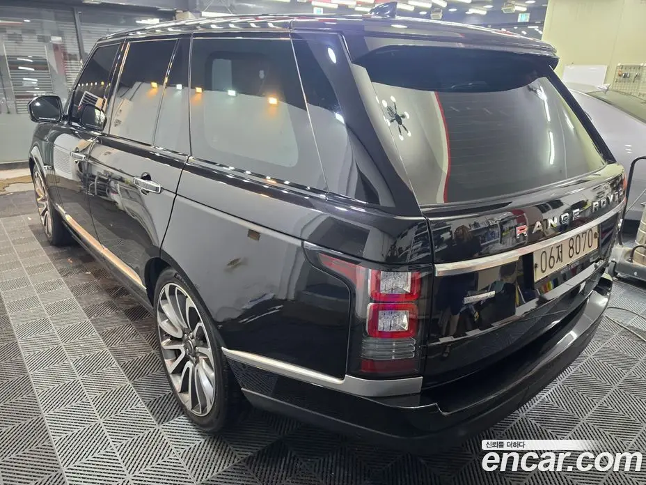 Land Rover Range Rover 2017 4.4 автомат (гидро), фото 6