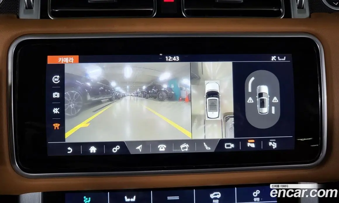 Land Rover Range Rover 2018 4.4 автомат (гидро), фото 26