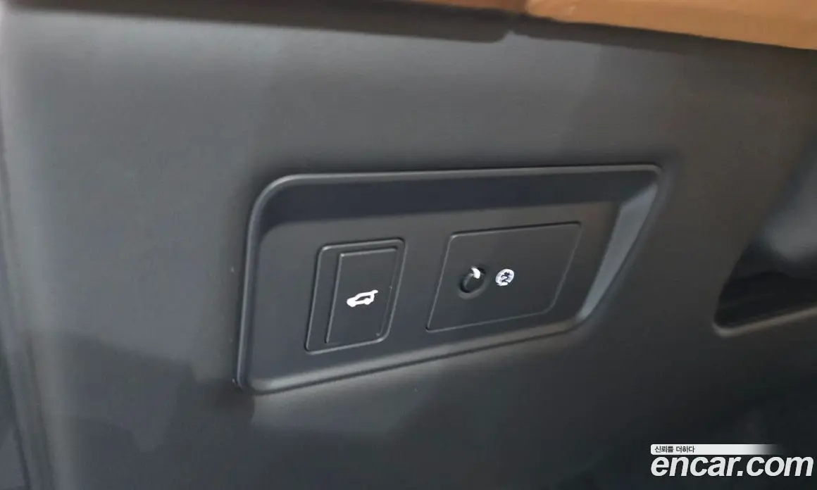 Land Rover Range Rover 2018 4.4 автомат (гидро), фото 27