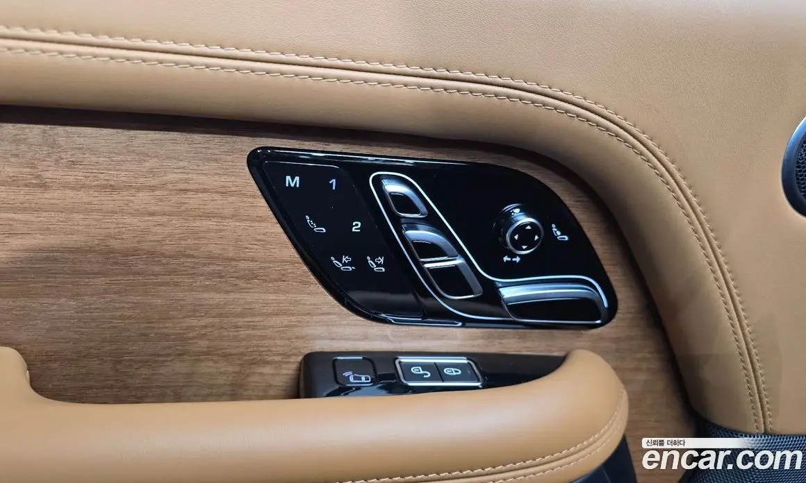 Land Rover Range Rover 2018 4.4 автомат (гидро), фото 30