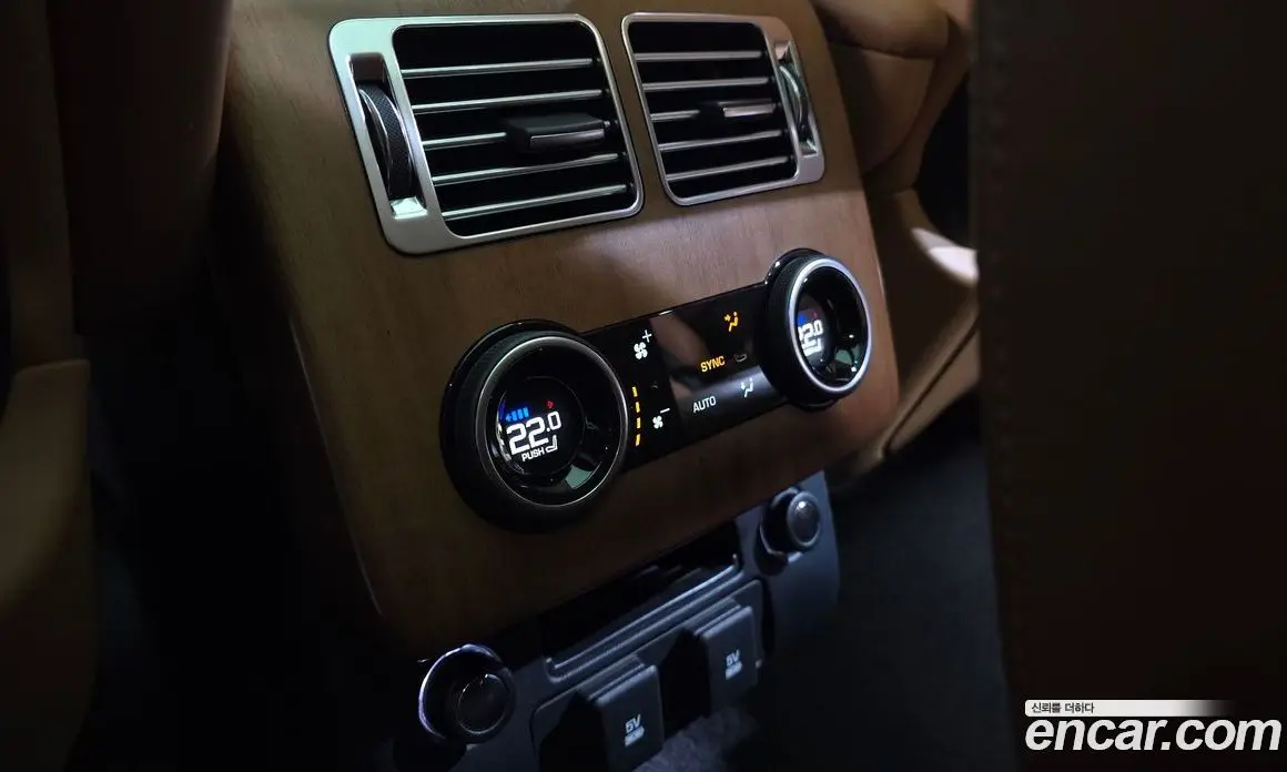 Land Rover Range Rover 2018 4.4 автомат (гидро), фото 33