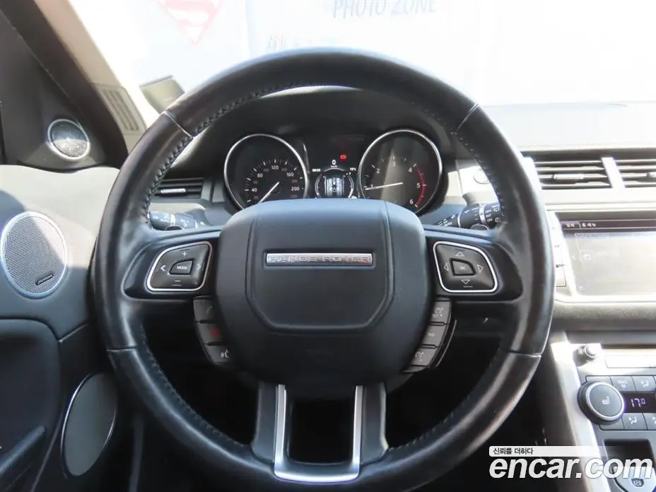 Land Rover Range Rover Evoque 2016 2.0 автомат (гидро), фото 12