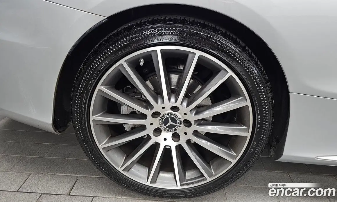 Mercedes-Benz C-Class 2017 2.0 гидро, фото 5 Mercedes-Benz C-Class 2017 2.0 гидро, фото 5