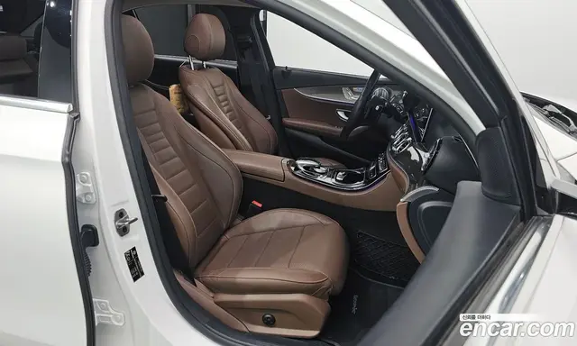 Mercedes-Benz E-Class 2019 2.0 гидро, миниатюра 11